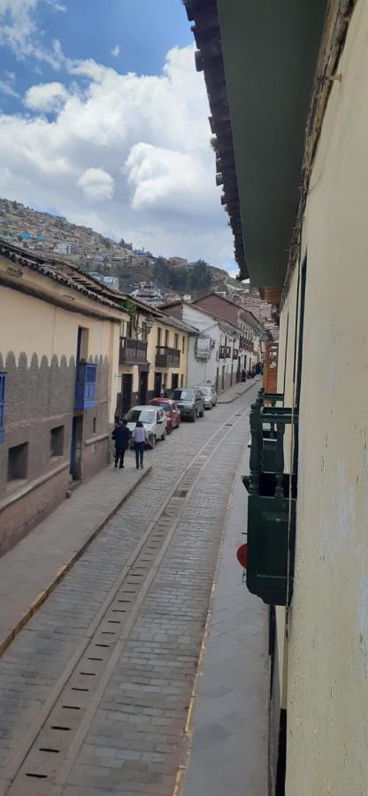 The Grasshopper Hostels Av Alta Cuzco Exterior foto